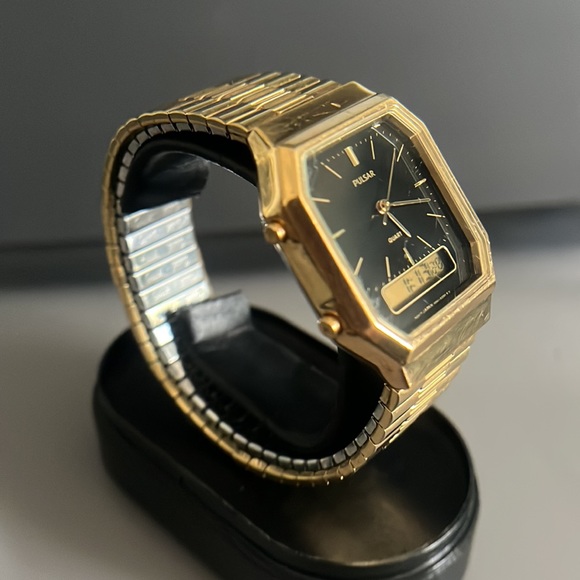 Vintage Men's Pulsar Gold Tone Watch - Picture 7 of 15